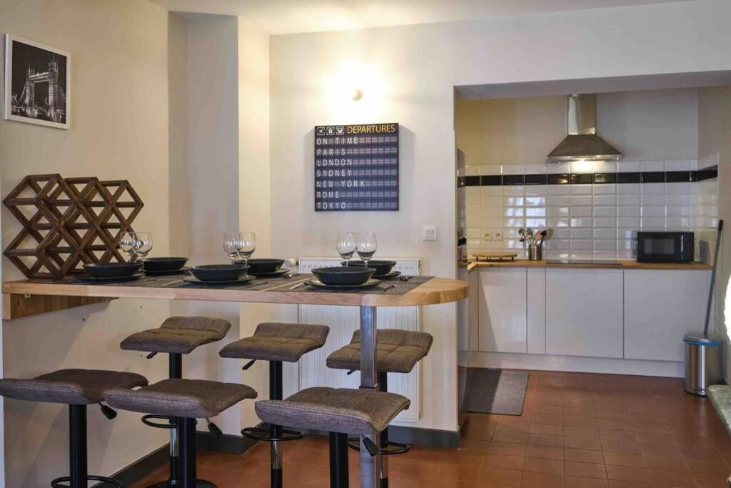 Centre Ville Appartement 75M2, Avec 3 Chambres Carcassone Exterior photo
